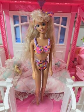 1992 Glitter Beach Barbie